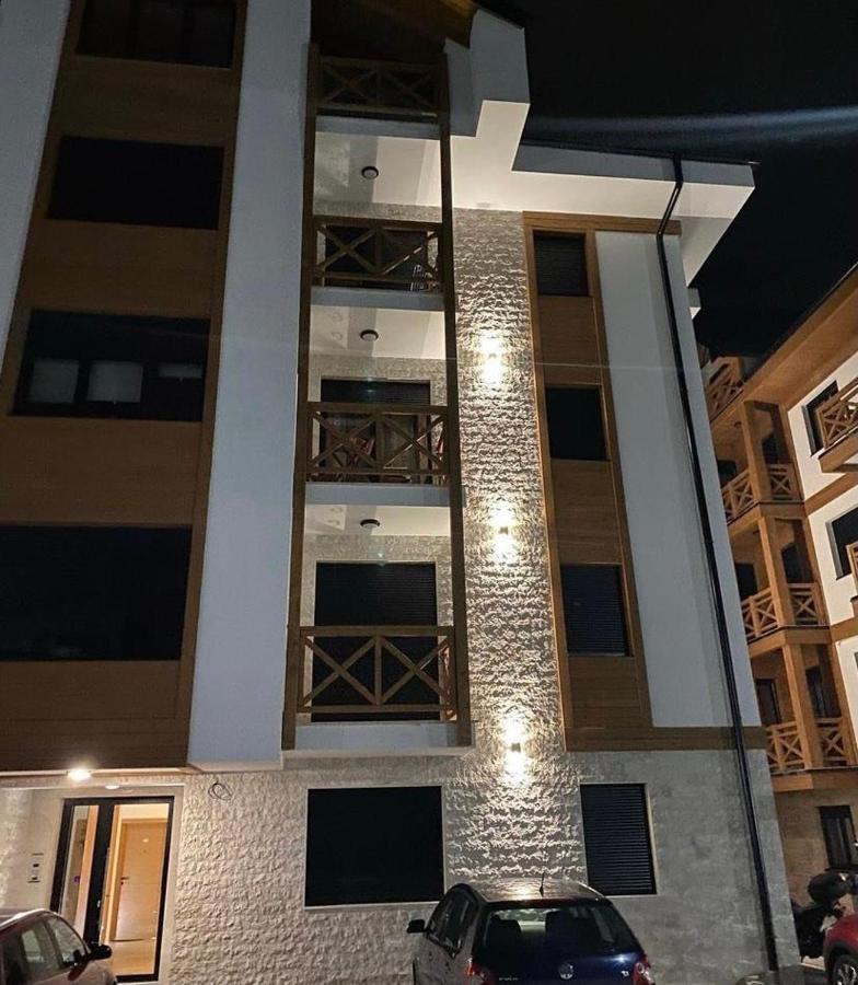 Jellenaa Apartment *